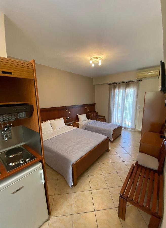 Paradosi Rooms Igoumenitsa Bagian luar foto