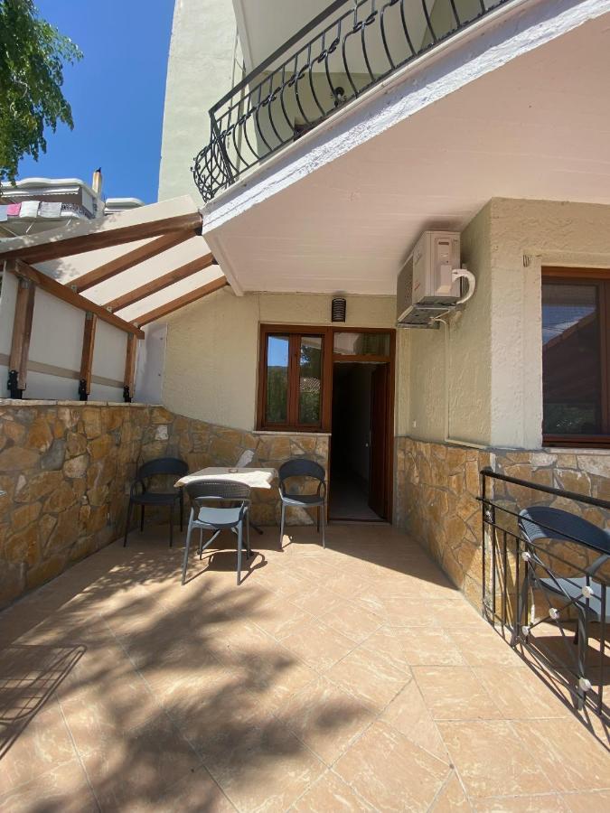 Paradosi Rooms Igoumenitsa Bagian luar foto