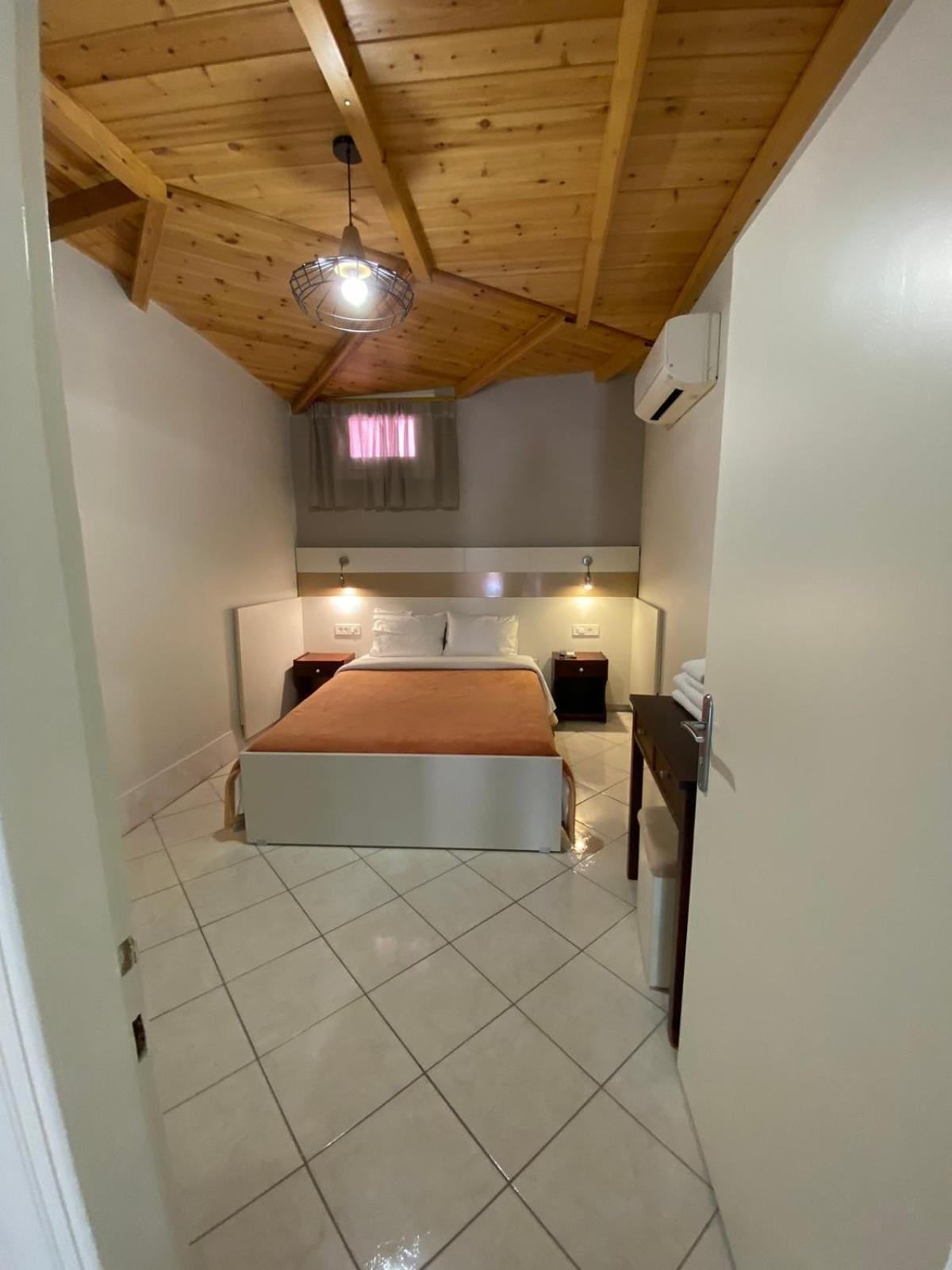 Paradosi Rooms Igoumenitsa Bagian luar foto