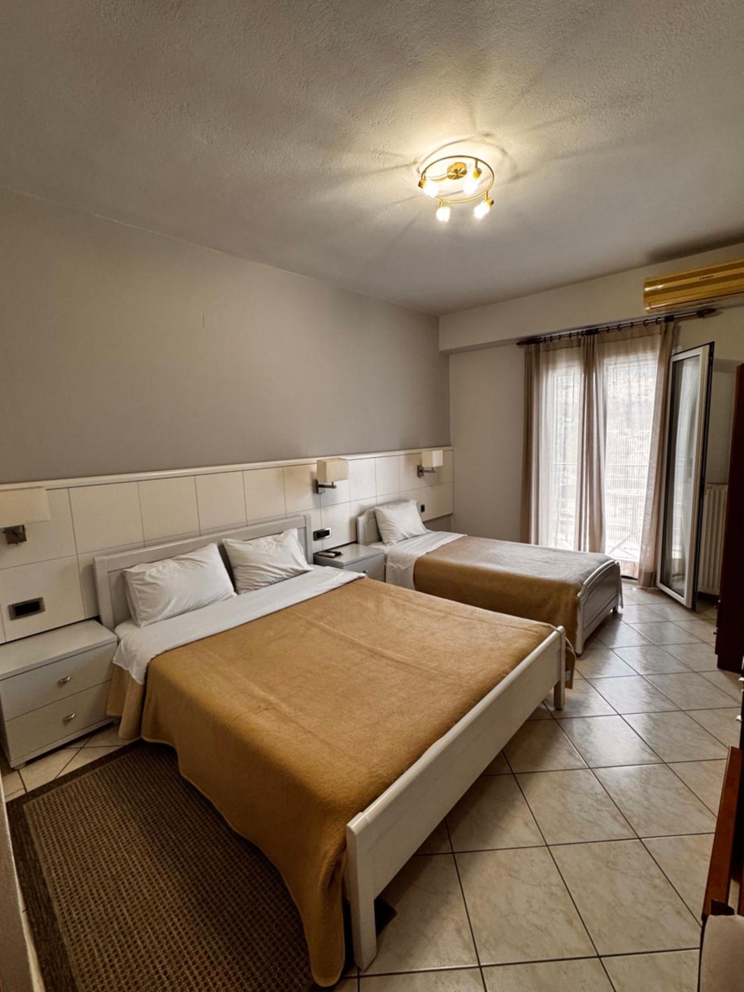 Paradosi Rooms Igoumenitsa Bagian luar foto
