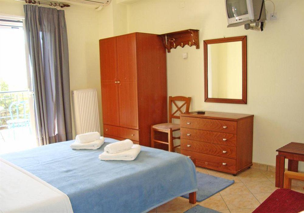 Paradosi Rooms Igoumenitsa Bagian luar foto
