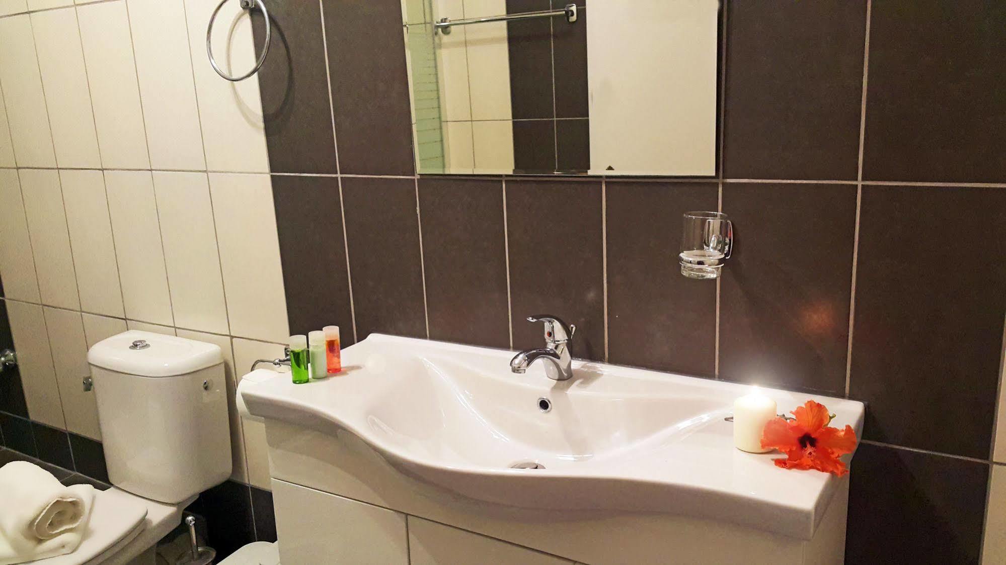 Paradosi Rooms Igoumenitsa Bagian luar foto